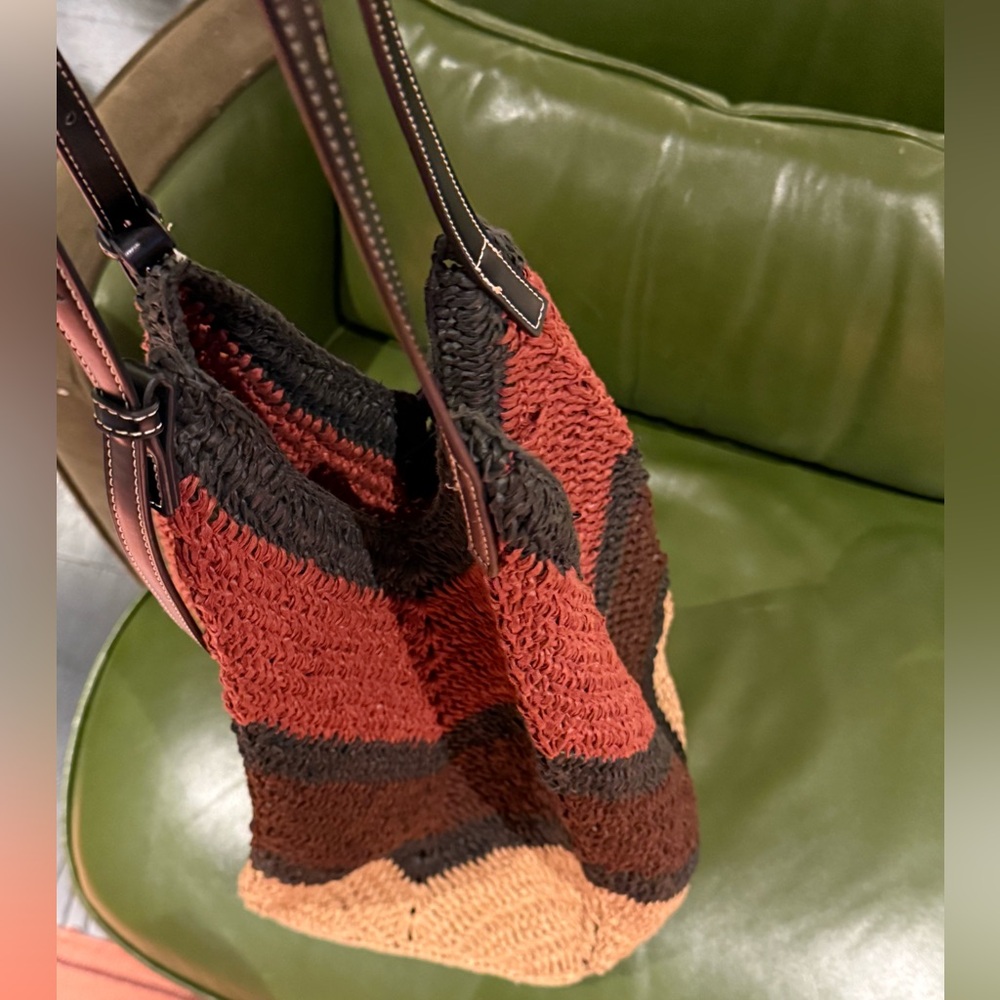 Zara Chevron Pattern Woven Tote Bag - Picture 6 of 7